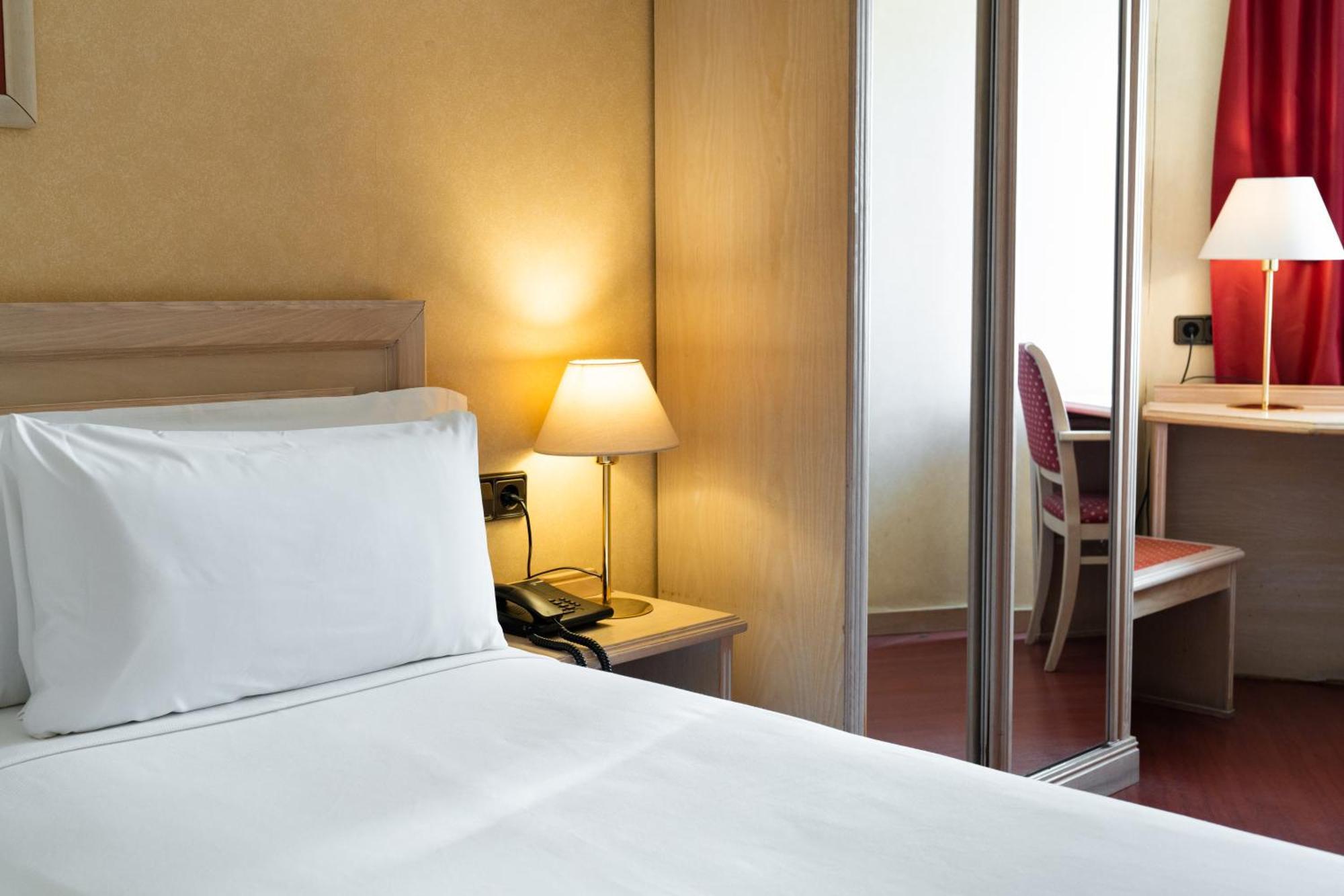 Sunotel Junior Barcelona Bagian luar foto