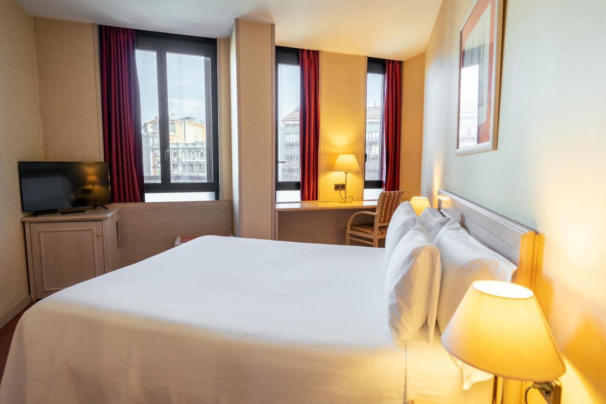 Sunotel Junior Barcelona Bagian luar foto