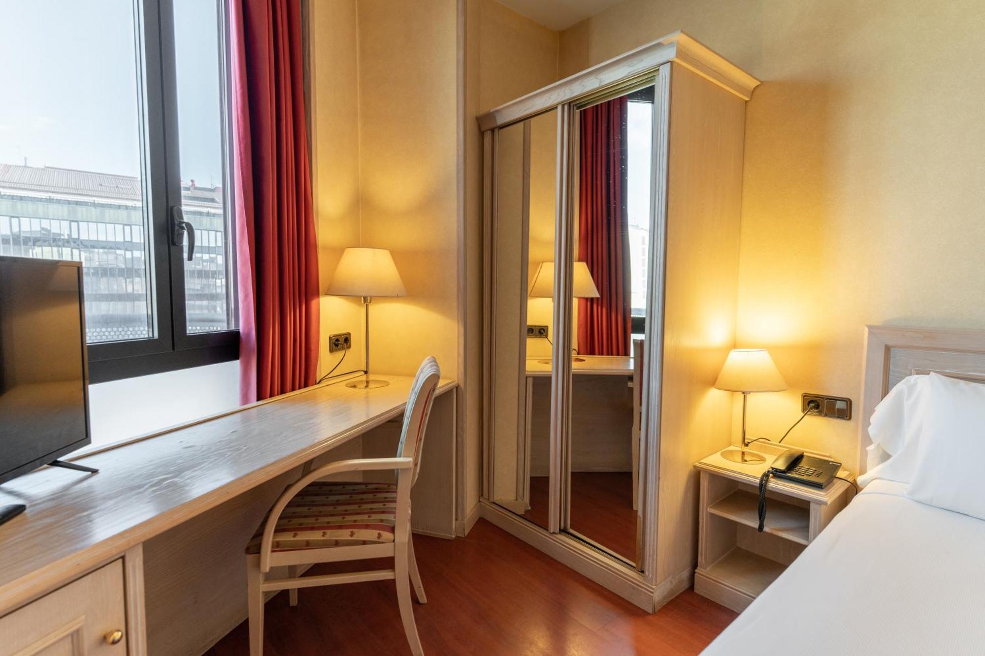 Sunotel Junior Barcelona Bagian luar foto